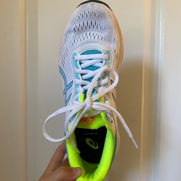 Asics Runnjng Shoes | Size 6.5 - Picture 2 of 4